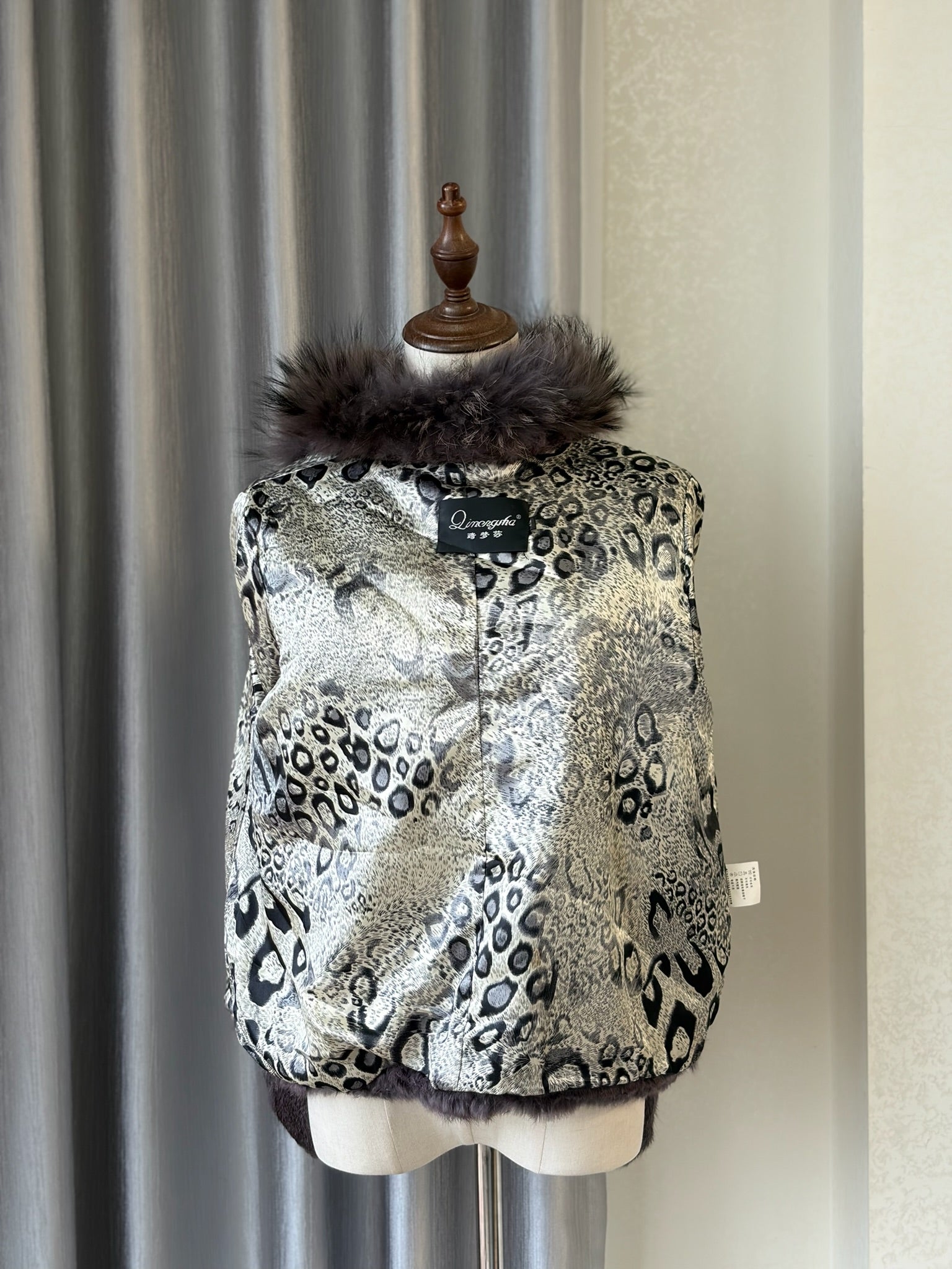 Grey-purple rabbit fur cropped jacket with oversized raccoon fur collar,