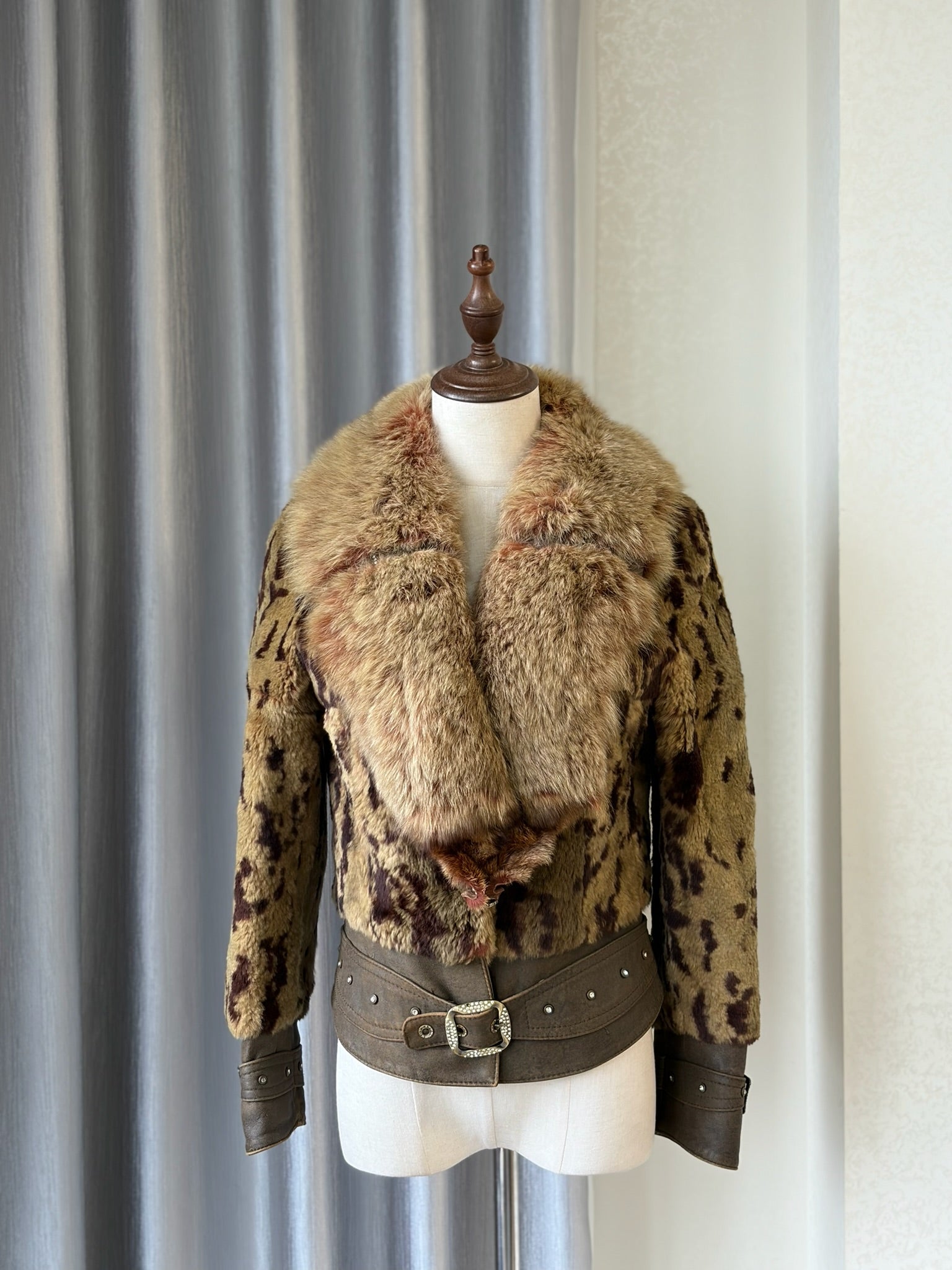 Earthy gold spotted fur cropped jacket with oversized thick fur lapel