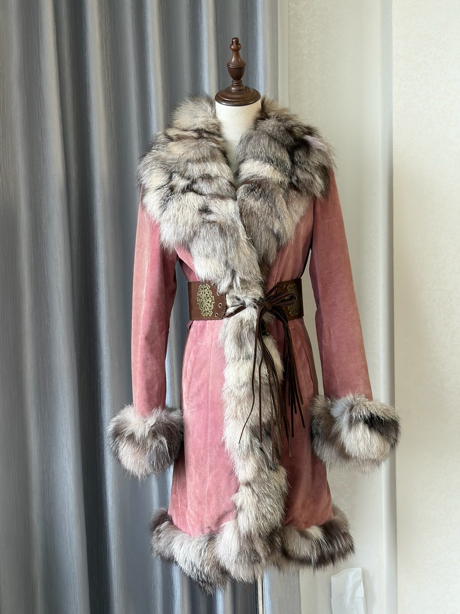 Vintage dusty pink suede fox fur mid-length coat