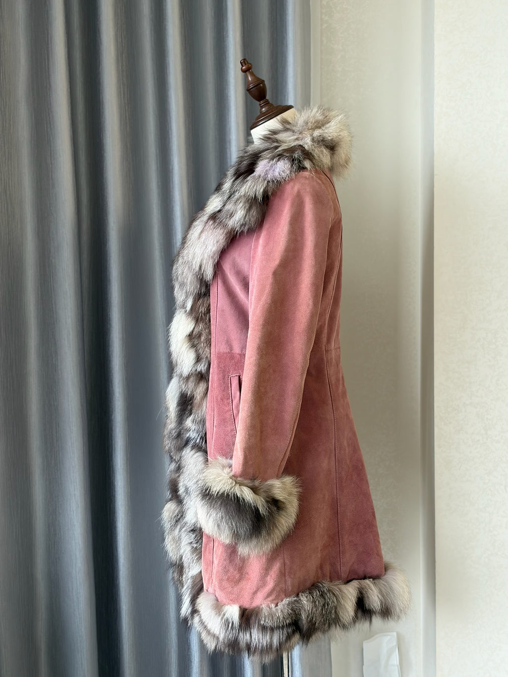 Vintage dusty pink suede fox fur mid-length coat