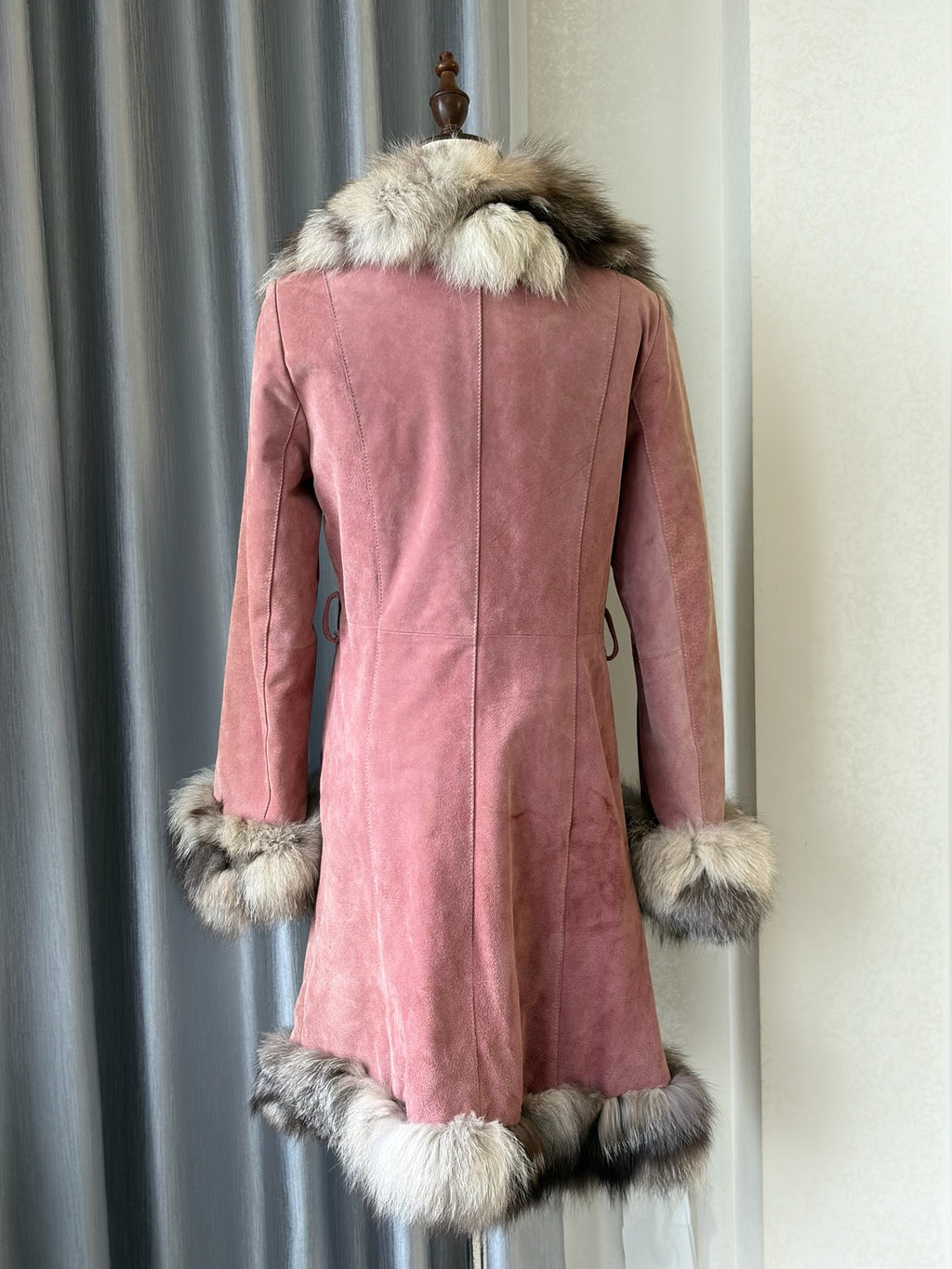 Vintage dusty pink suede fox fur mid-length coat