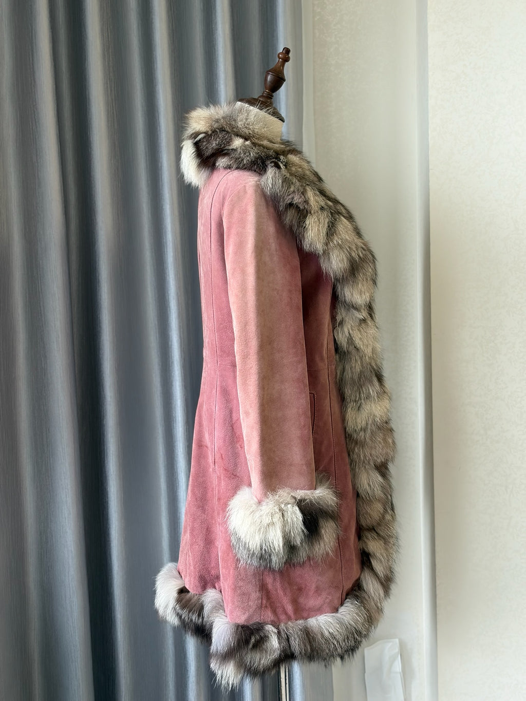 Vintage dusty pink suede fox fur mid-length coat